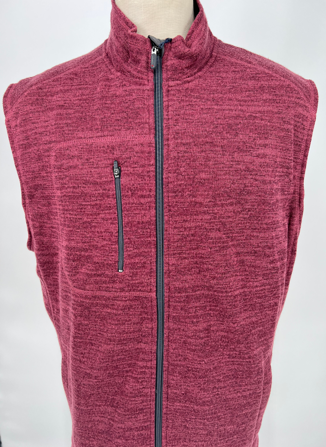 XL Johnnie-O Knit Vest in Rosewood