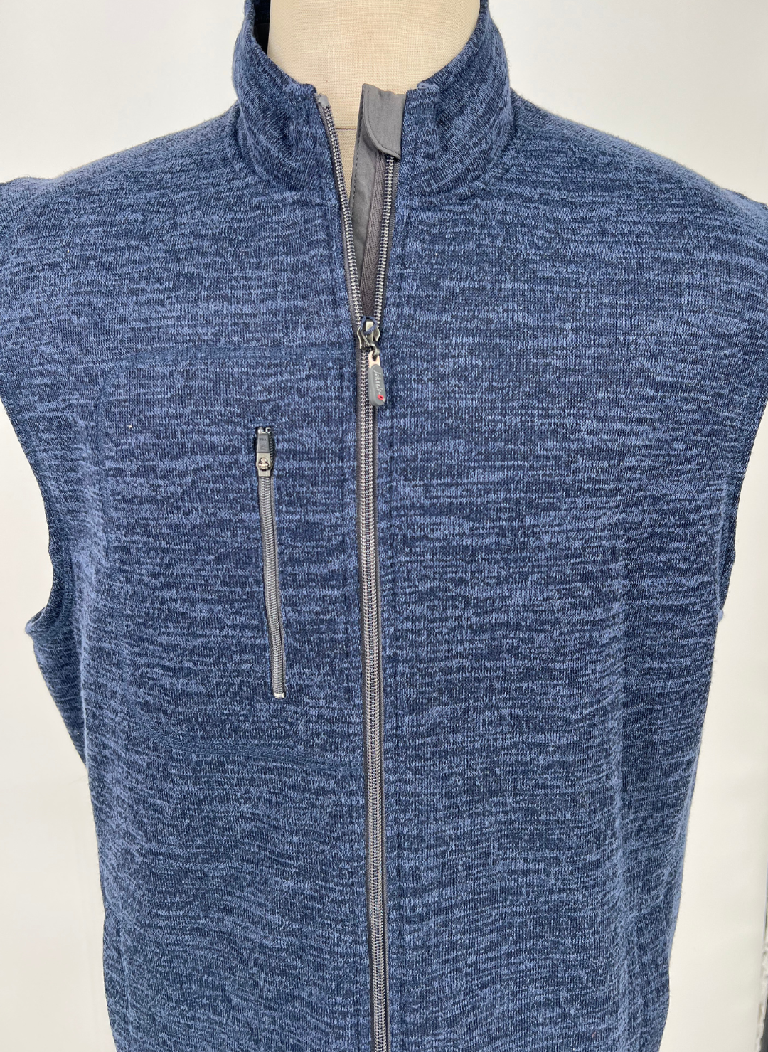 XL Johnnie-O Knit Vest in Admiral