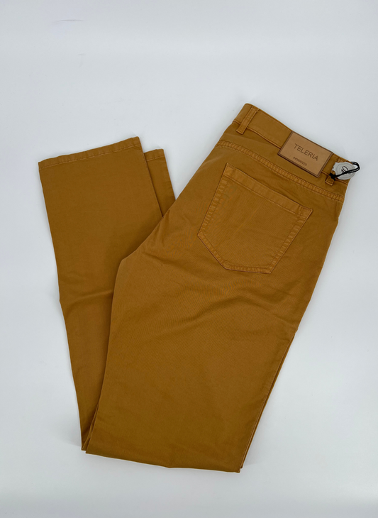 40 Teleria Zed 5-Pocket Pant in Gold