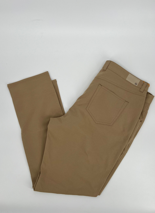 40 Peter Millar eb66 Pant in Warm Beige
